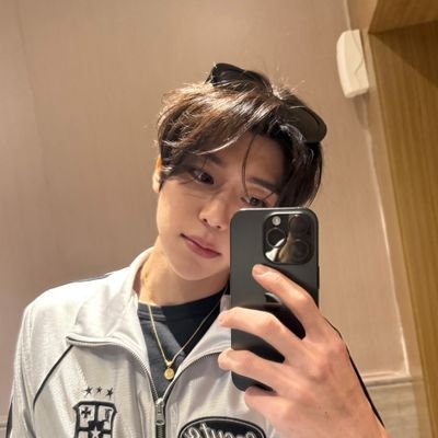 IamBlueRed's profile picture