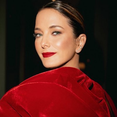 TiciPinheiro's profile picture