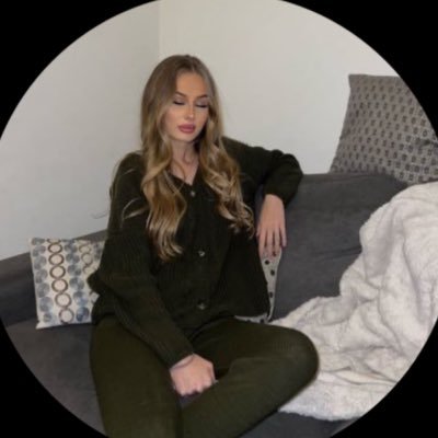 Léa 🥀's profile picture