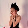 ᵖˡˢ v; profil fotoğrafı