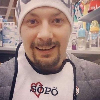 Micke ⬜'s profile picture