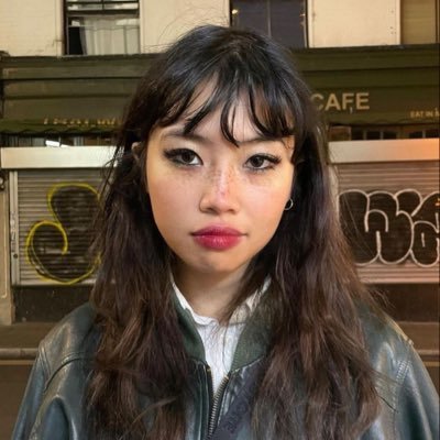 lesbianluvr_'s profile picture