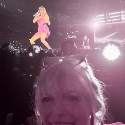 selslovr's profile picture