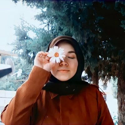 f’🌸's profile picture