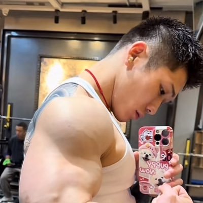 Johnnyy's profile picture