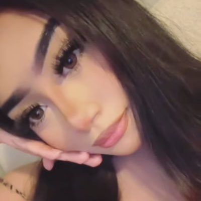 emely's profile picture