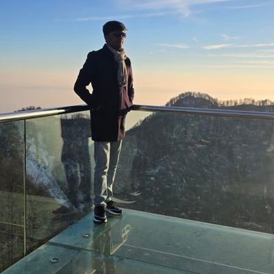 ArunmozhiVarman 🇮🇳 🕉🚩🛕🎻🎧🎙🎶's profile picture