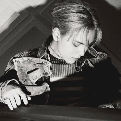 感情's profile picture