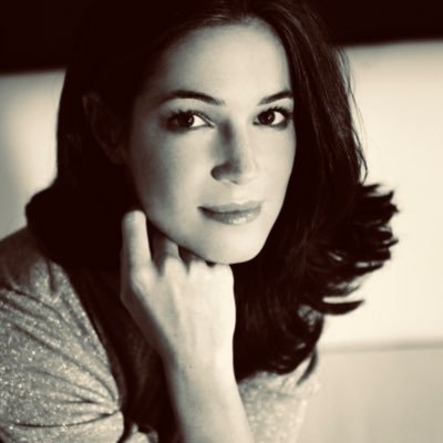 Paula Neves's profile picture