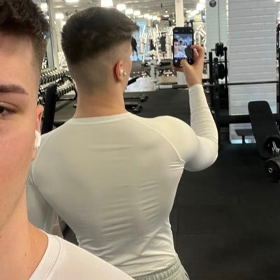hajezfak's profile picture