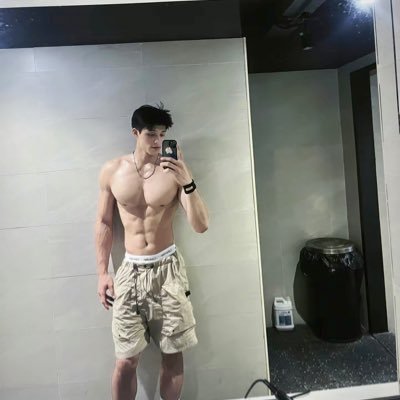 wake_up_04's profile picture