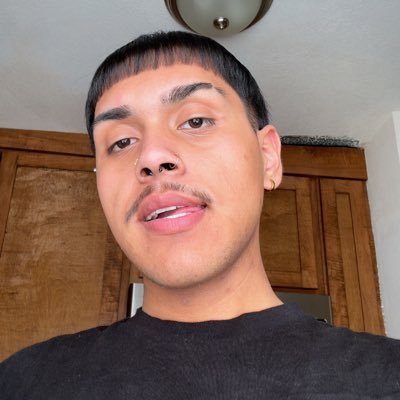 adrian lopez's profile picture