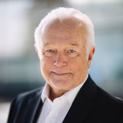 Wolfgang Kubicki's profile picture