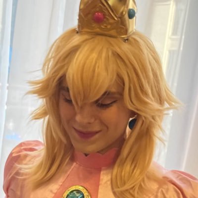 AntimonyPeach's profile picture