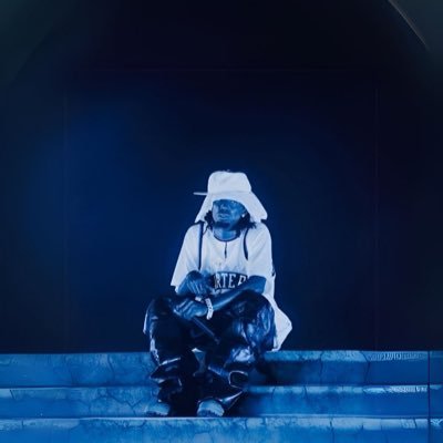 V 4 M P's profile picture