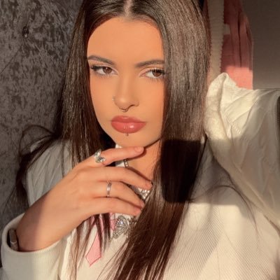 LilGodess's profile picture
