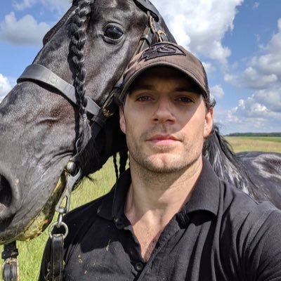 Henry Cavill's profile picture