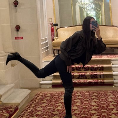 Aprelushka's profile picture