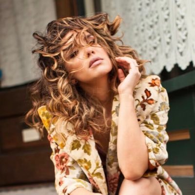 JulianaHarkavy's profile picture