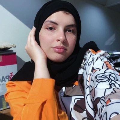 ندا یزدانی's profile picture