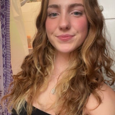 beatrice 💋's profile picture