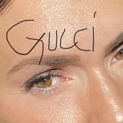 Queen 🐝's profile picture