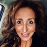 Profilbild von Tracey Rousonelos