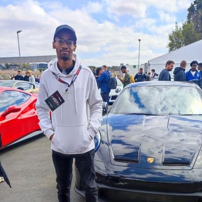 ///M-Bouy💙❤️'s profile picture