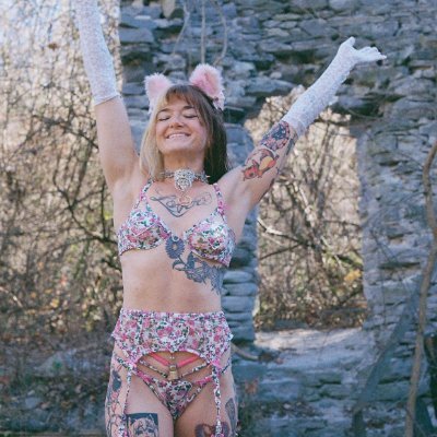Chastity Kitten 24/7's profile picture