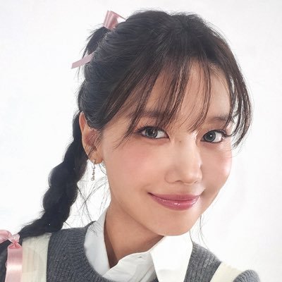 em's profile picture