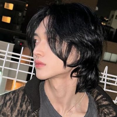 𝙽𝙴𝙾𝙽 𝙱𝚄𝙽𝙽𝚈's profile picture