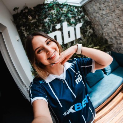 poppins's profile picture