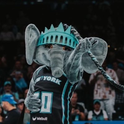 Ellie The Elephant's profile picture