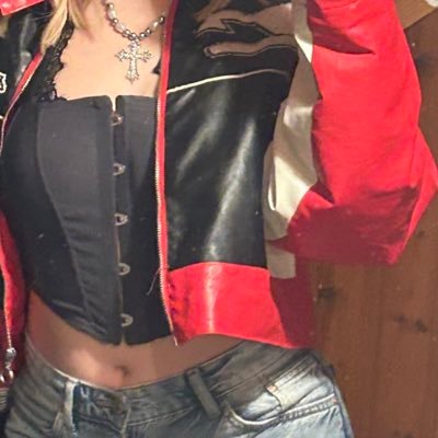 FinDomm3s22's profile picture