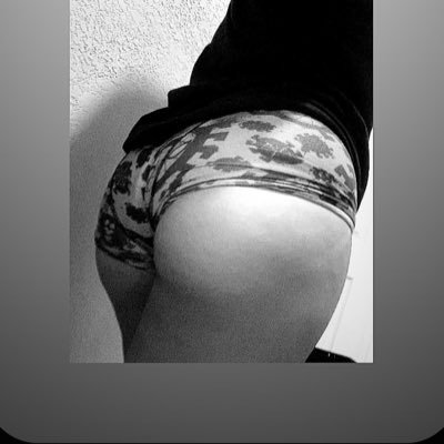 esme2fine4uhoes's profile picture