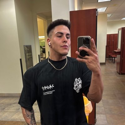 ᴊᴏᴇʏ 🐉's profile picture