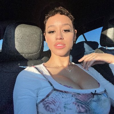 HiStormiMaya's profile picture