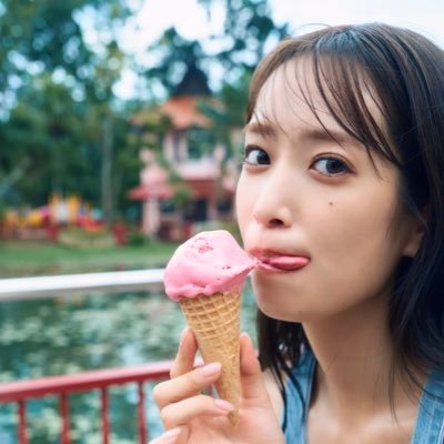 日向坂46 佐々木久美 1st写真集【公式】『めくる日々』3月25日発売's profile picture