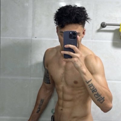wellandbadll's profile picture