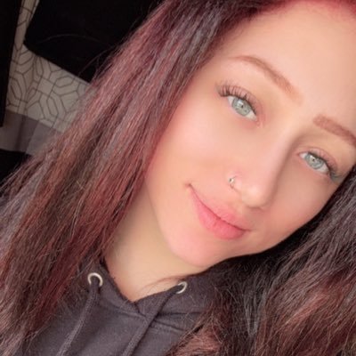 officialellymay's profile picture