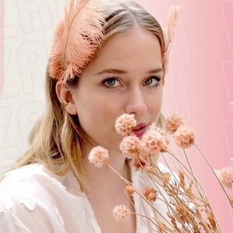 Elizabeth Lail Fan's profile picture