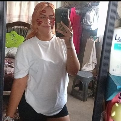 itzelmontn's profile picture