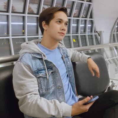 Izz Latif's profile picture