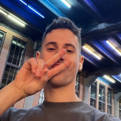 Troy🧢's profile picture