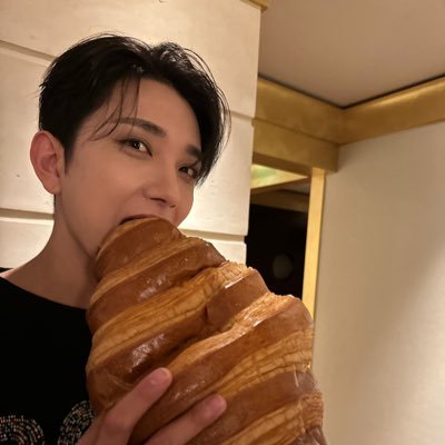 yan's profile picture
