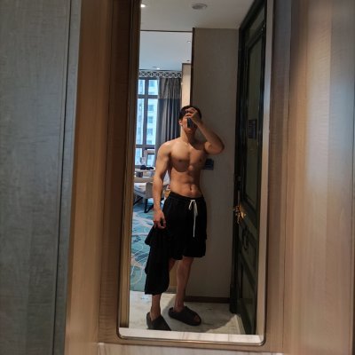 mynameislong16's profile picture