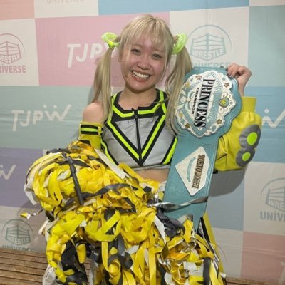 RavN🐝 SUZUME IS CHAMP's profile picture