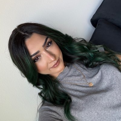 deviniquee's profile picture