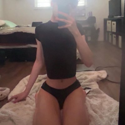 destinzez's profile picture