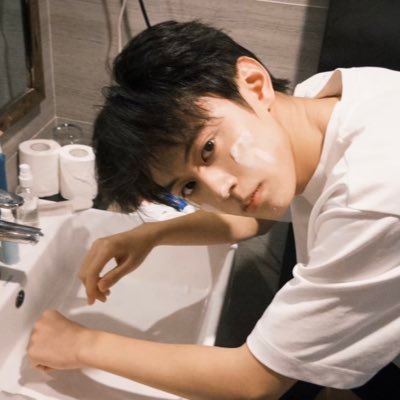 XcZz45327's profile picture